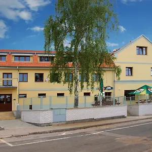 3* Vendégház A Restaurace Simanda